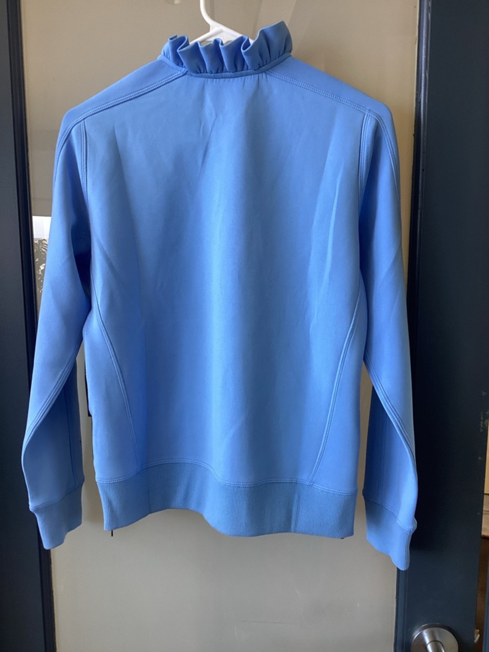 Pullover top NWT - Picture 5 of 6